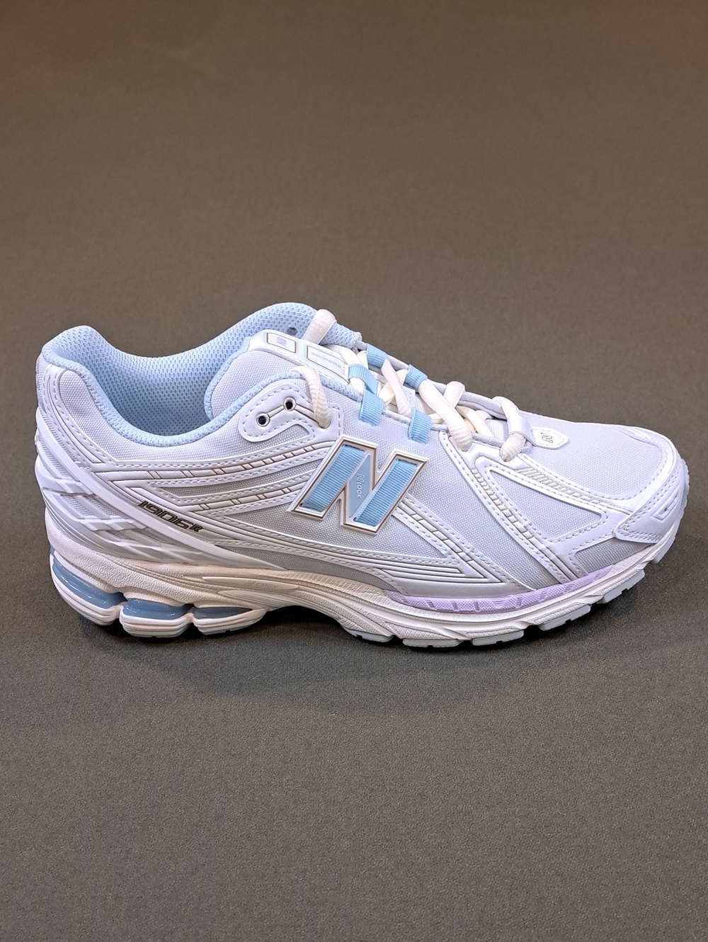 New Balance 1906R Sneaker - Color: White/Light Blue - Size: Unixex M-9.5, W-11 D